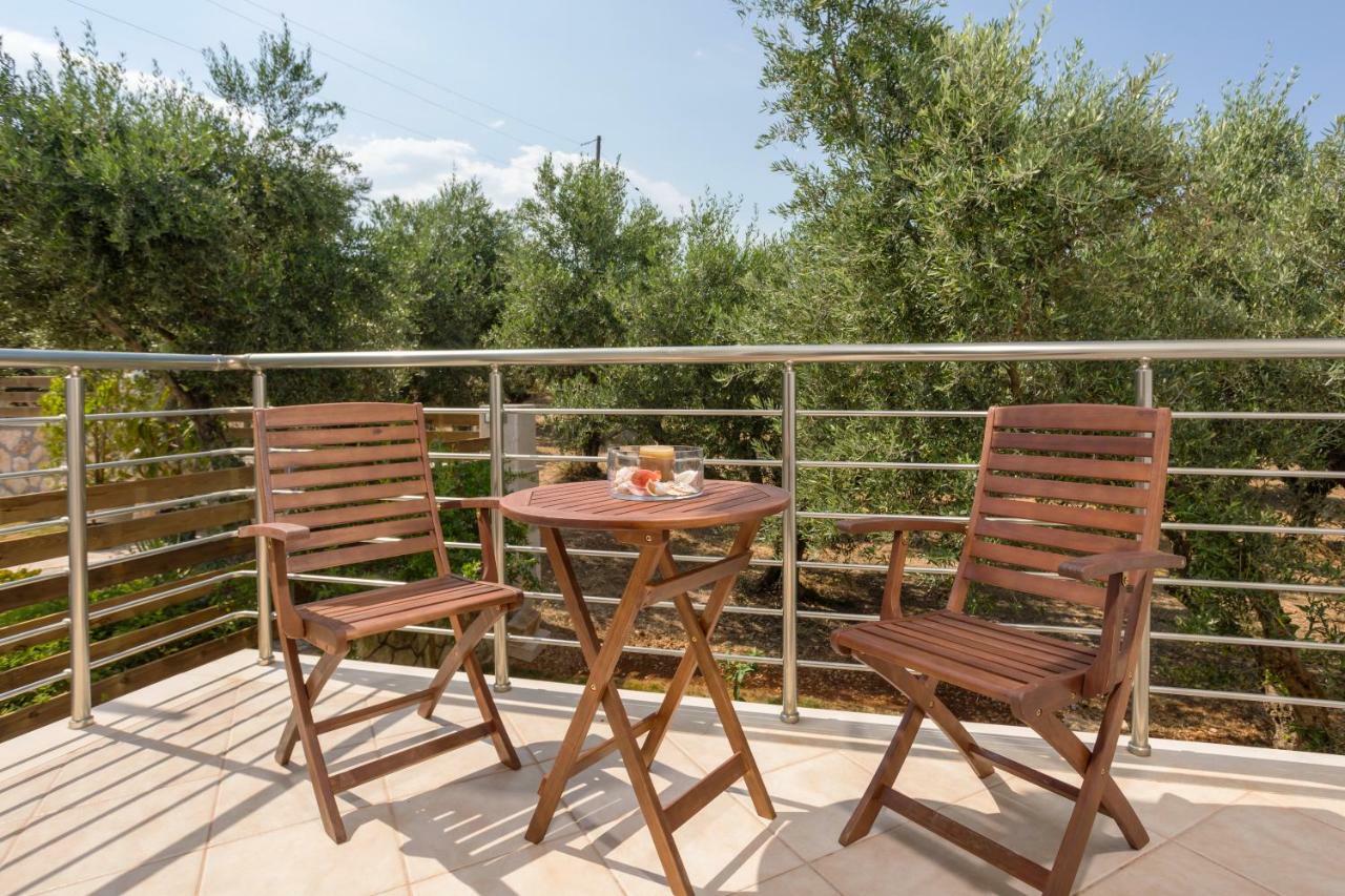 Villa Serenity Agia Marina  المظهر الخارجي الصورة